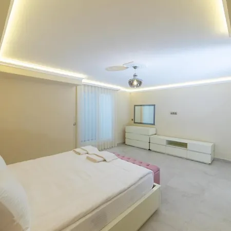 Hotel Mans Bitez *